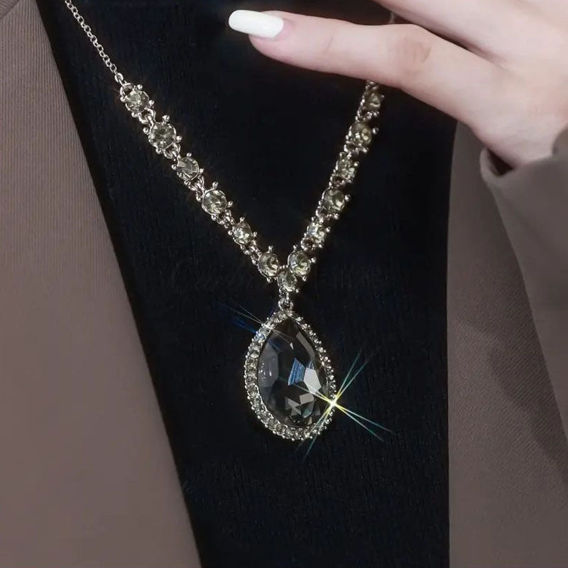 Super Sparkling Crystal Necklace